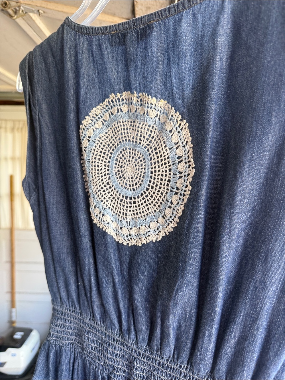 Dress - Picture 3 of 4